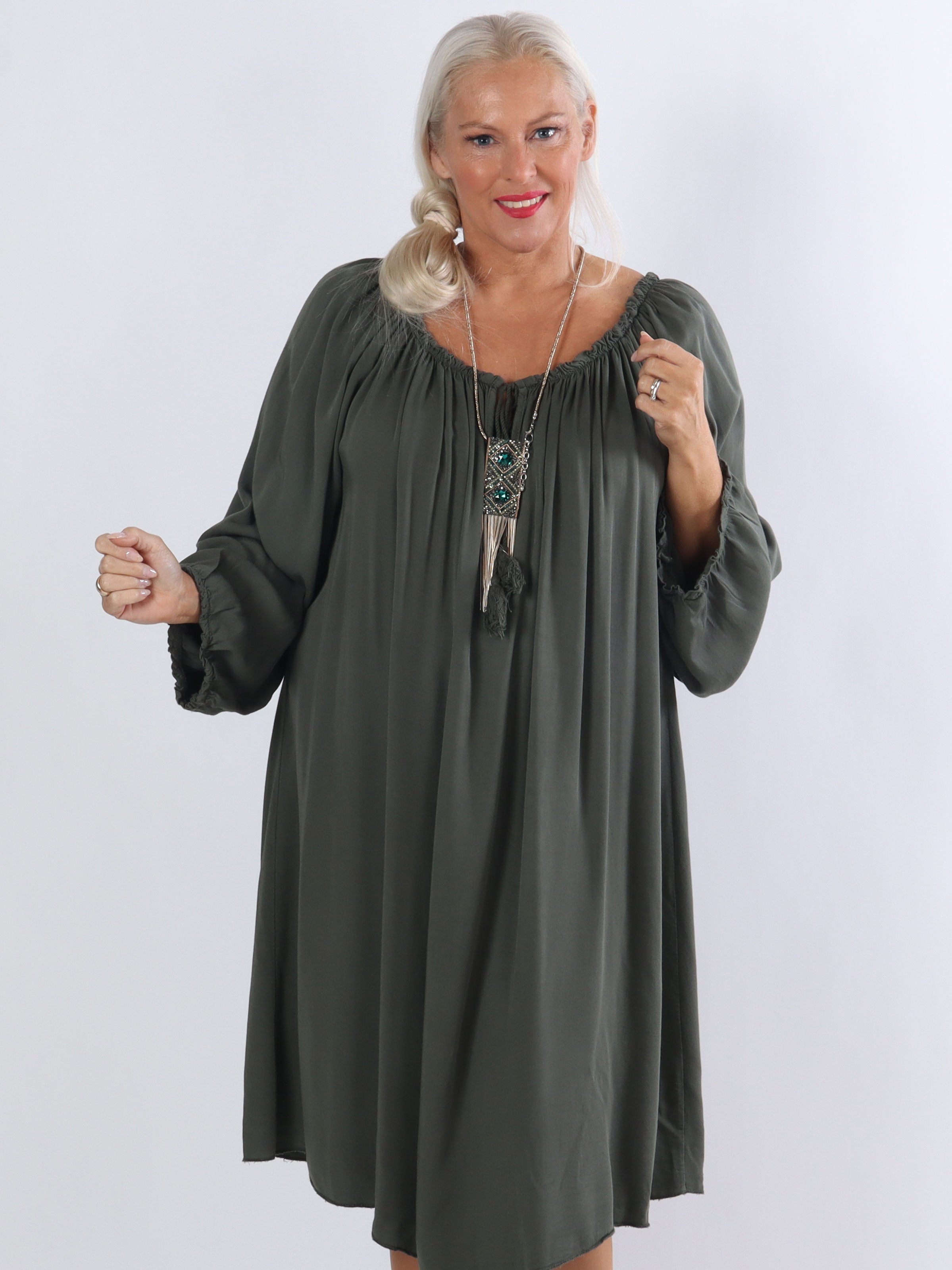 Nicole - Fin tunikakjole i plus size med bindebånd